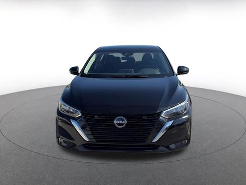 Used 2025 Nissan Sentra SV image 4