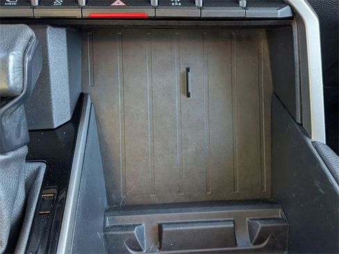 Used 2022 Toyota Tundra Limited image 28