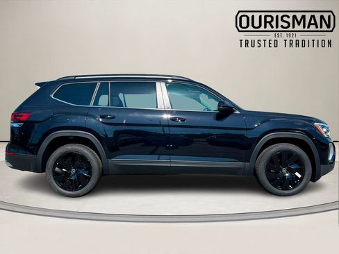 New 2026 Volkswagen Atlas SE image 2