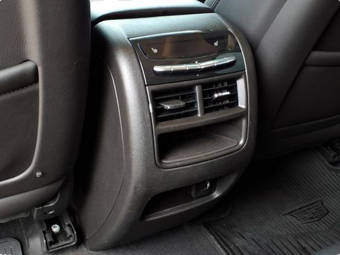 Used 2019 Cadillac XT5 Premium Luxury FWD image 22