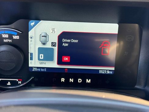 Used 2024 Ford Bronco Outer Banks image 19