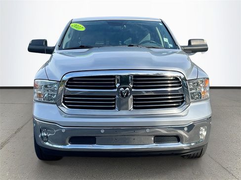 Used 2017 RAM 1500 Big Horn image 2