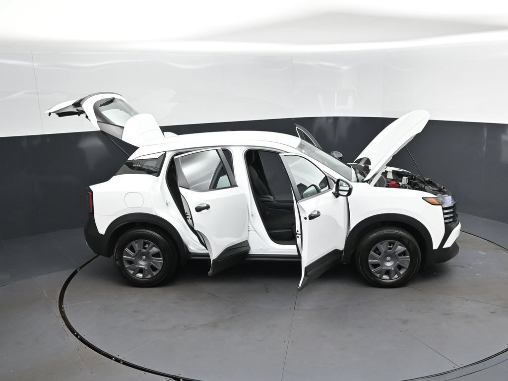 Used 2025 Nissan Kicks S AWD/4WD image 50