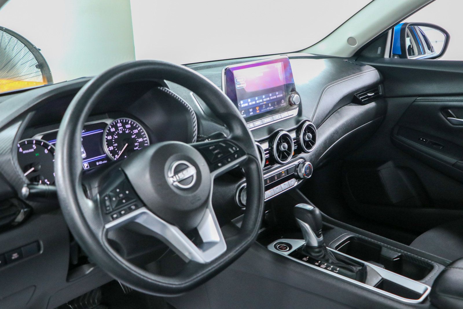 Used 2024 Nissan Sentra SV FWD image 22