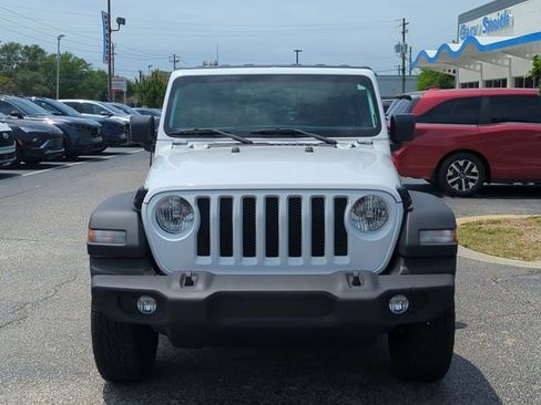 Used 2018 Jeep Wrangler Unlimited Sport S AWD/4WD image 9