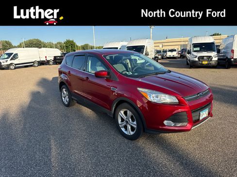 Used 2015 Ford Escape SE AWD/4WD image 1