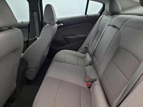 Used 2017 Chevrolet Cruze LT w/ Convenience Package image 18