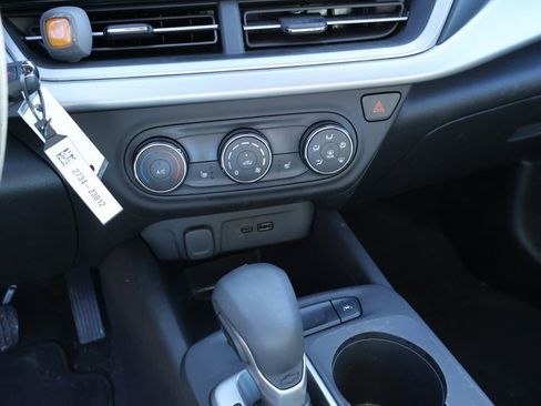 Certified 2024 Chevrolet Trax LS w/ LS Convenience Package image 19