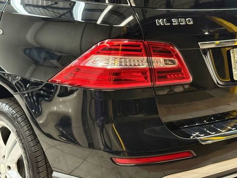 Used 2013 Mercedes-Benz ML 350 ML 350 Sport Utility 4D image 13