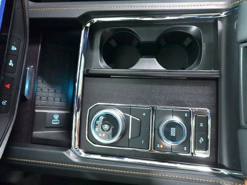Certified 2023 Ford Expedition Platinum AWD/4WD image 16