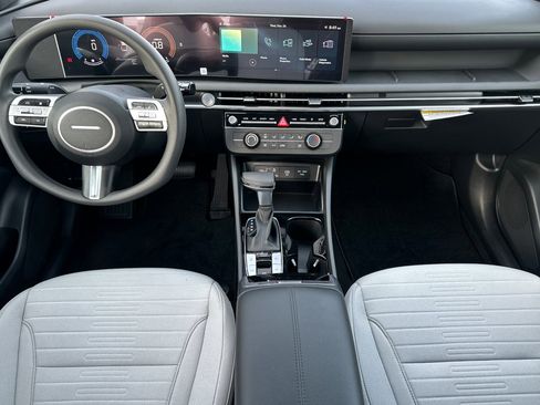 New 2026 Hyundai Santa Cruz SE image 13