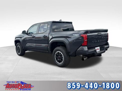 Used 2026 Toyota Tacoma TRD Off-Road AWD/4WD image 2