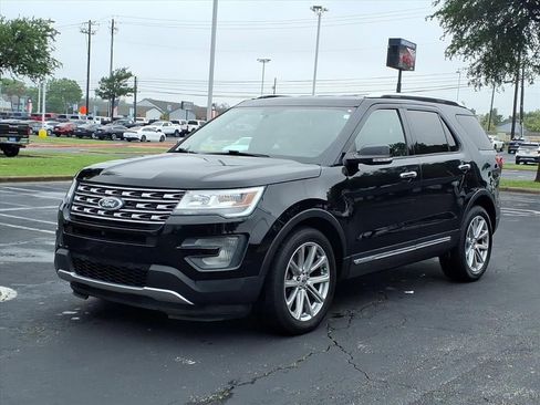 Used 2017 Ford Explorer Limited FWD image 12