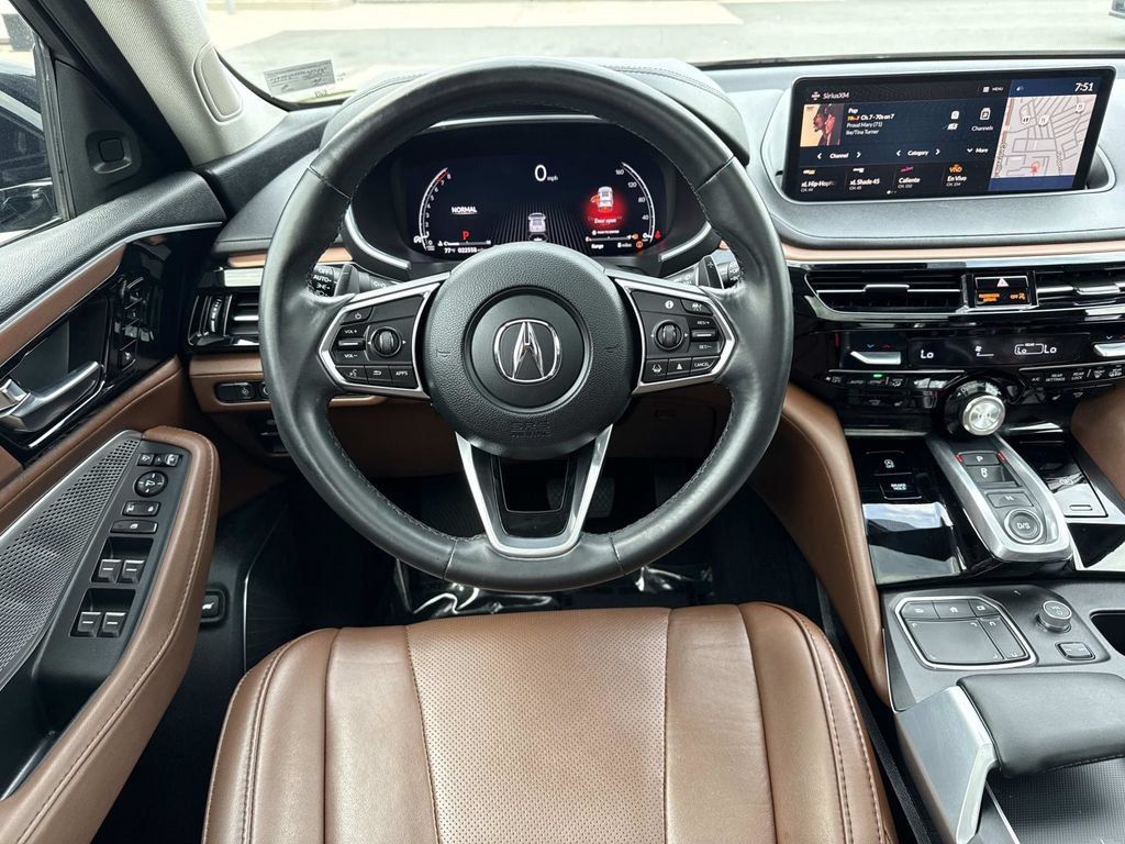 Used 2023 Acura MDX w/ Technology Package AWD/4WD image 13