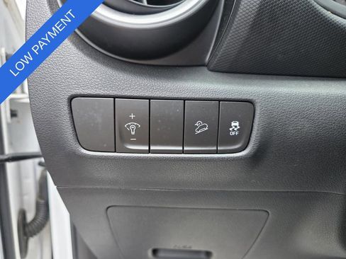 Used 2022 Hyundai Kona SEL FWD image 14