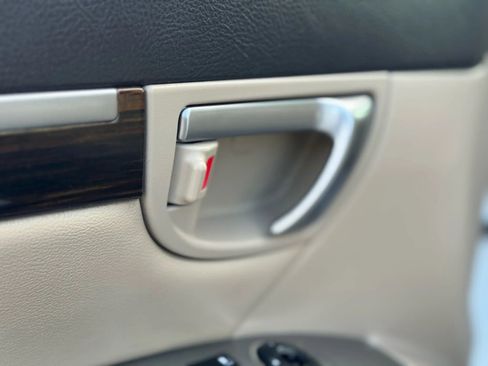 Used 2012 Hyundai Santa Fe Limited image 11