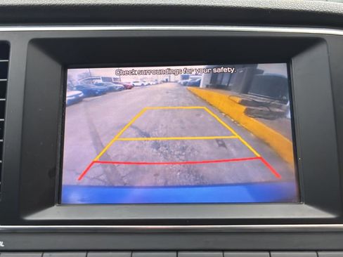 Used 2017 Hyundai Elantra SE image 18