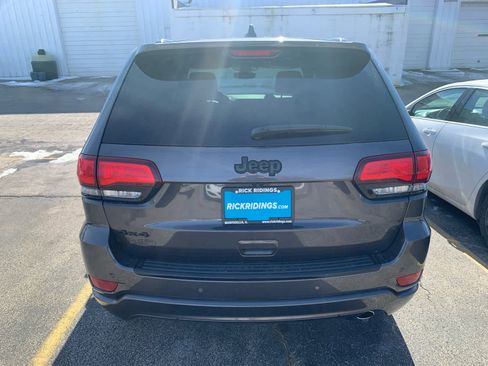Used 2018 Jeep Grand Cherokee Altitude image 7