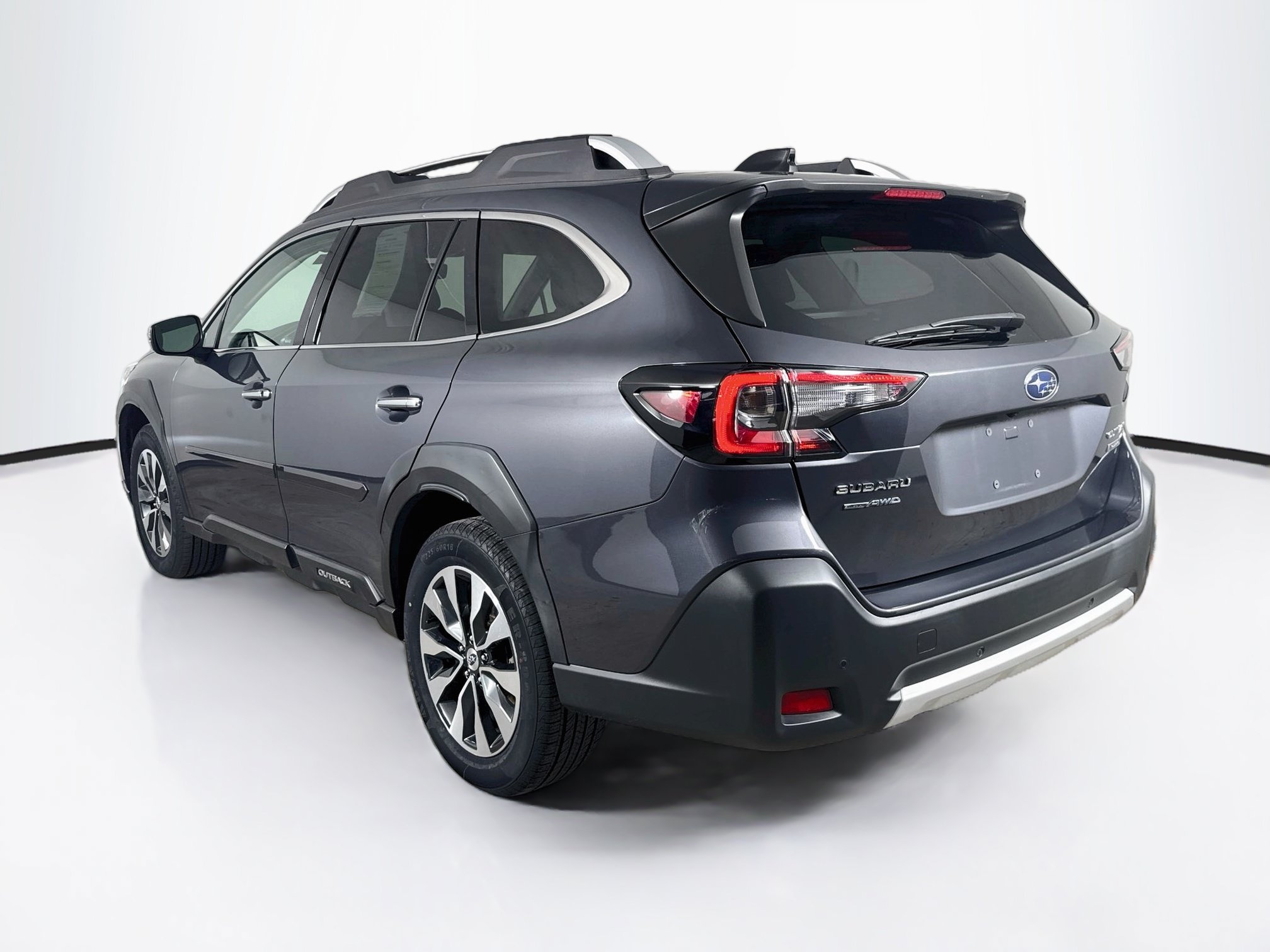 Used 2024 Subaru Outback Touring AWD/4WD image 31