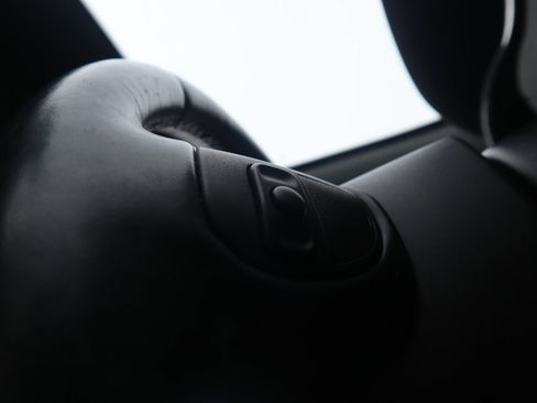 Used 2018 Jeep Grand Cherokee Limited image 64