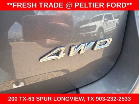 Used 2023 Ford Explorer XLT AWD/4WD image 11