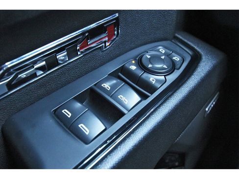 Used 2023 GMC Sierra 1500 AT4 w/ AT4 Premium Package image 18