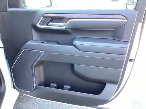 Used 2025 GMC Sierra 1500 SLT image 22