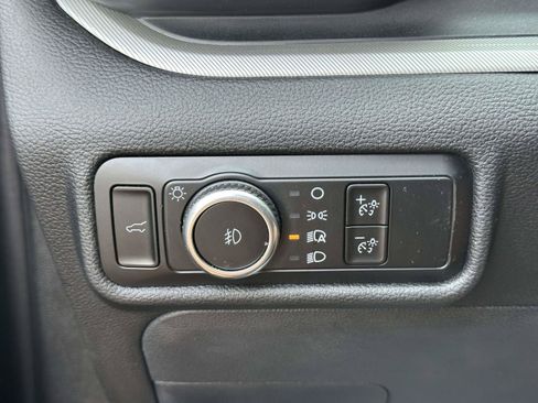 Certified 2023 Ford Explorer XLT w/ Equipment Group 202A AWD/4WD image 32