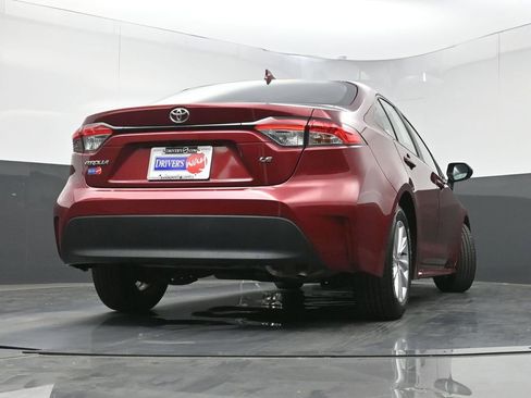 Used 2023 Toyota Corolla LE w/ LE Convenience Package FWD image 27