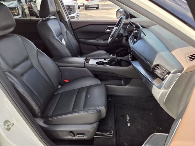 Used 2021 Nissan Rogue SL w/ Premium Package FWD image 16