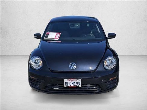 Used 2018 Volkswagen Beetle 2.0T Coast FWD image 2