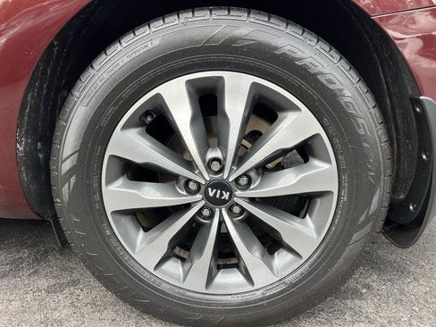 Used 2015 Kia Sedona SX FWD image 29