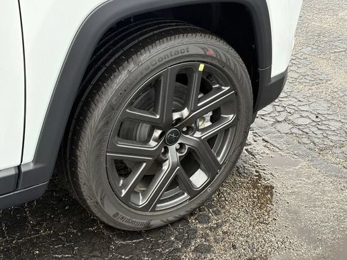 New 2026 Jeep Compass Limited AWD/4WD image 9