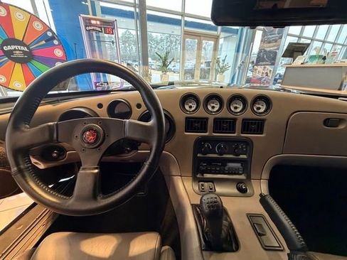 Used 1994 Dodge Viper RT/10 RWD image 18