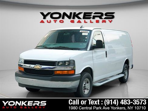 Used 2024 Chevrolet Express 2500 w/ Driver Convenience Package image 3