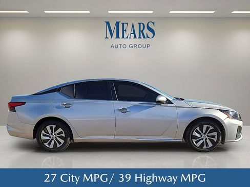 Used 2023 Nissan Altima 2.5 S image 7