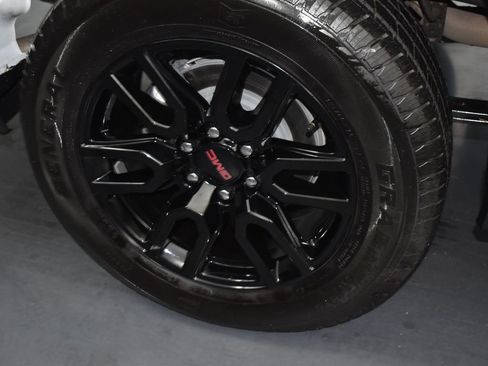 Used 2023 GMC Sierra 1500 Elevation image 19