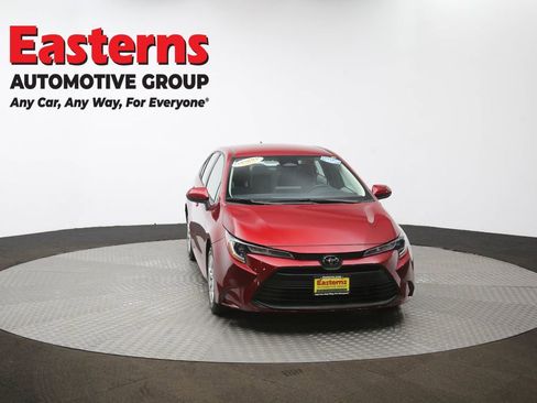 Used 2025 Toyota Corolla LE FWD image 51