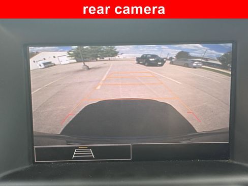 Used 2024 GMC Terrain SLE AWD/4WD image 5