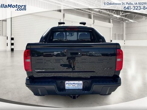 Used 2021 Chevrolet Colorado ZR2 w/ ZR2 Midnight Special Edition AWD/4WD image 4