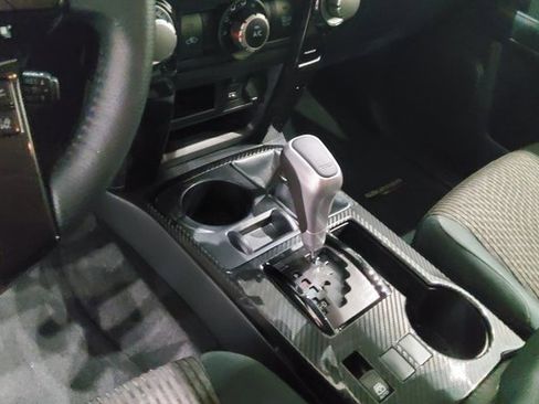 Used 2024 Toyota 4Runner TRD Off-Road image 20