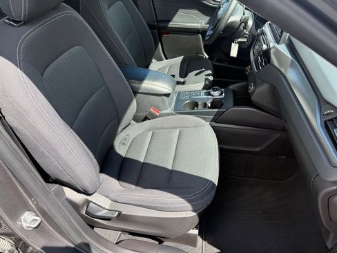 Used 2023 Ford Escape AWD image 50