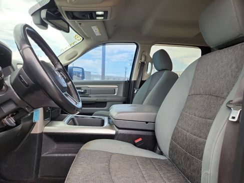Used 2017 RAM 1500 Lone Star RWD image 11