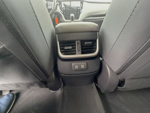 Used 2022 Subaru Outback Premium image 22