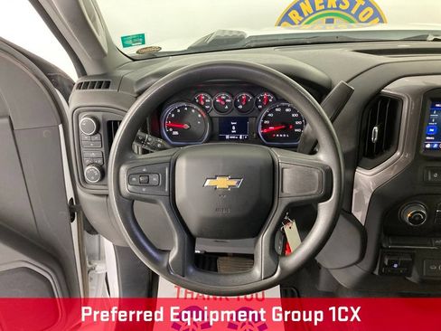 Used 2022 Chevrolet Silverado 2500 Custom w/ Custom Convenience Package AWD/4WD image 7