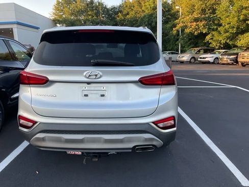 Used 2019 Hyundai Santa Fe SE FWD image 7