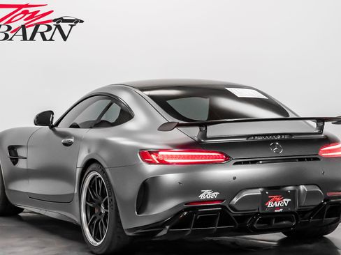 Used 2018 Mercedes-Benz AMG GT R image 3