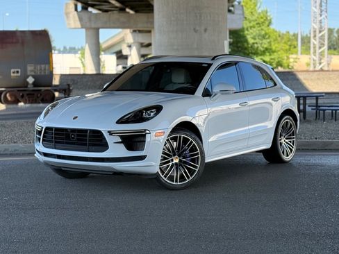 Used 2021 Porsche Macan Turbo AWD/4WD image 10