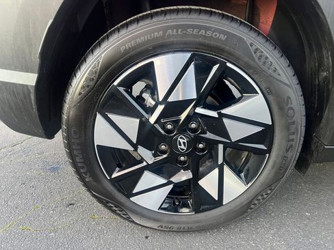 Used 2025 Hyundai Kona SEL image 30