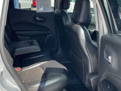Used 2020 Jeep Compass Latitude image 7